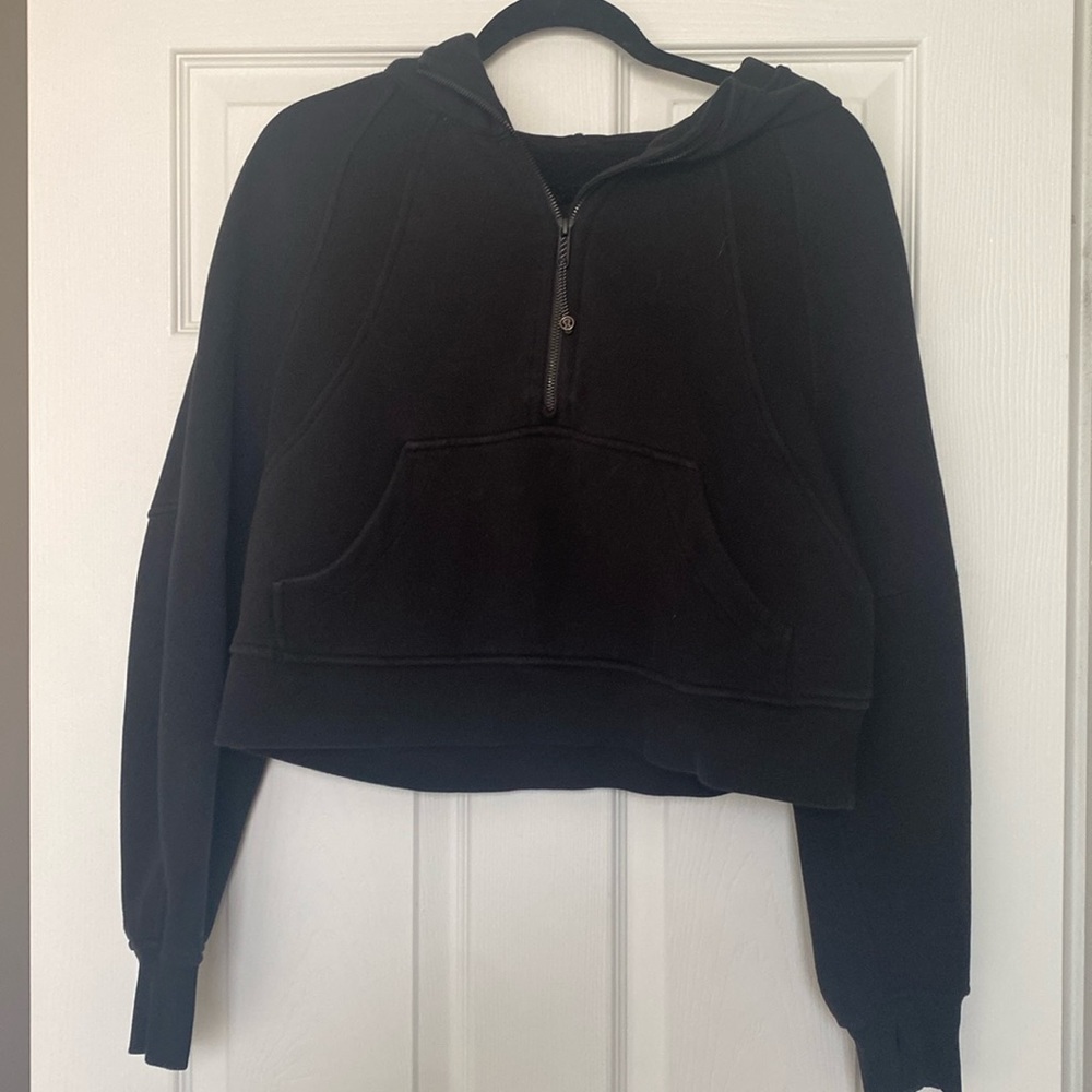 lululemon athletica cropped hoodie
